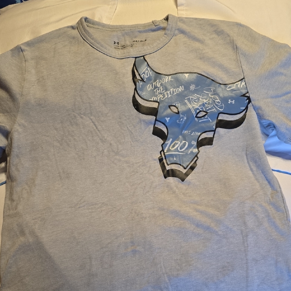 Under Armour Light Gray Tee with Blue Bull Graphic